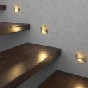Подсветка лестницы встраиваемым светильниками