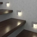 Квадратный серый светодиодный встраиваемый в стену светильник для подсветки лестницы