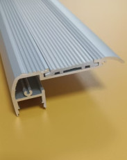 Профиль для ступеней лестницы IT-ledstep-profile-1500