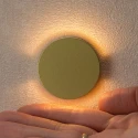 Золотой круглый светильник для подсветки лестницы