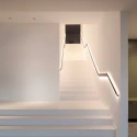 Подсветка лестницы из перил светодиодной лентой OLEV